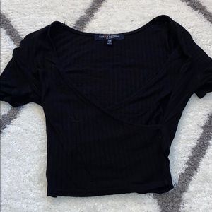 Black ribbed crop top